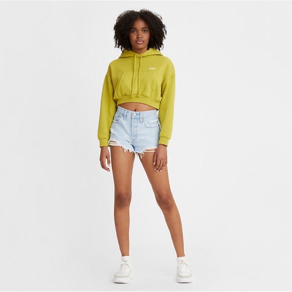 Levi’s 501 light wash distressed denim shorts - Picture 7 of 7